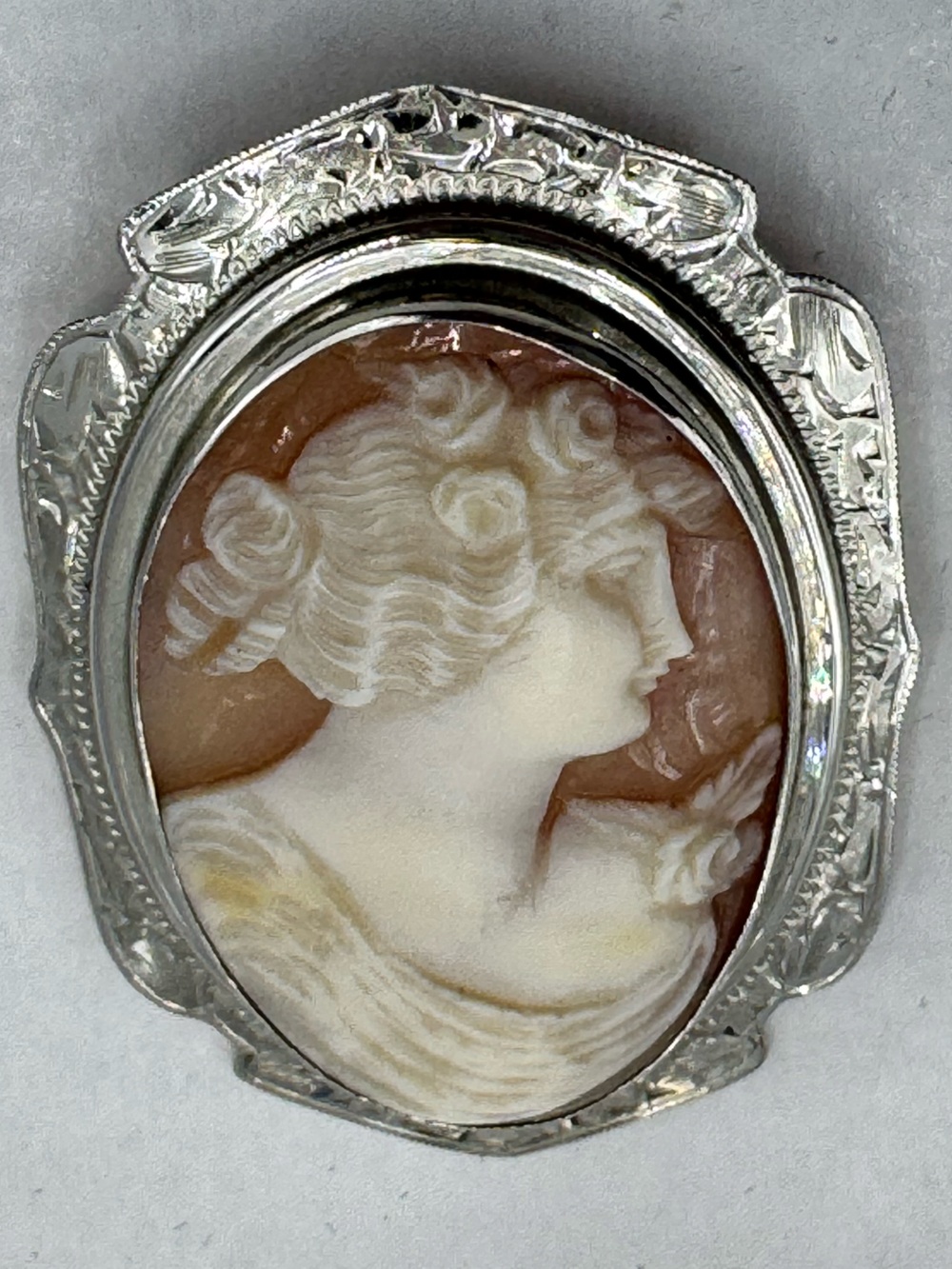 Vintage 14K White Gold & Real Shell Cameo Pin Brooch - Picture 9 of 13
